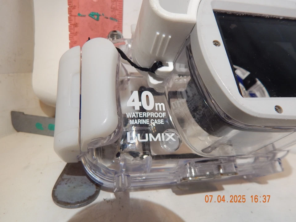 Panasonic DMW-MCT27 Carcasa Cámara Impermeable-40 Metros Estuche Marino Foto 2 de 4