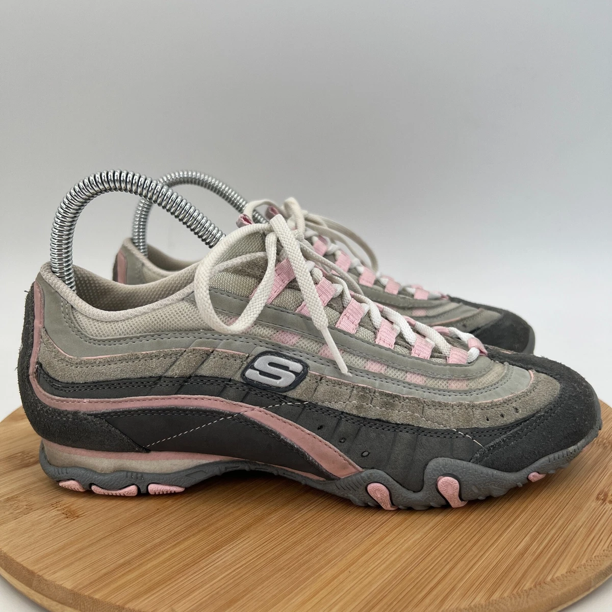 Skechers Shoes Womens 8 Gray Pink Suede Low Top Sneakers Cross | eBay