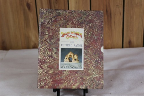 Assorted Book Collection - David Winter Cottage - Picture 4 of 7