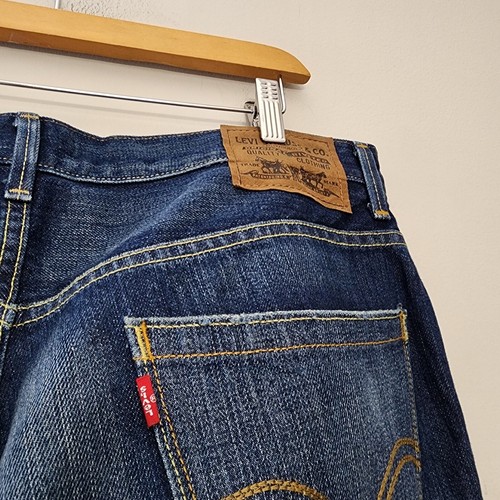 Levis 557 Jeans Size 36x32 Mens Relaxed Boot Cut Dark Wash Blue Denim Cowboy - Picture 5 of 15
