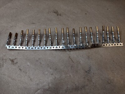 はな　0507 Cut Strip of 20 Molex 33088-0009 (Ford Wedgelock Female E7EB