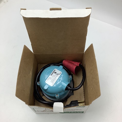 Little Giant Submersible Pump - 1-AA - #500000 - 140 GPH - Brand New - Picture 5 of 8