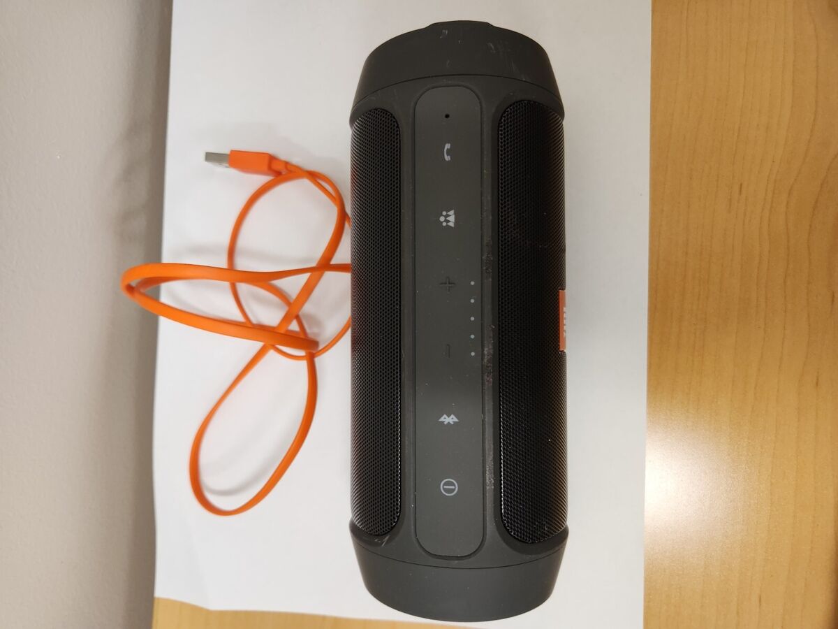 JBL Speaker Charge2+ Portable Bluetooth Splashproof Stereo JBL Speaker Charge2+ Portable Bluetooth Splashproof Stereo
