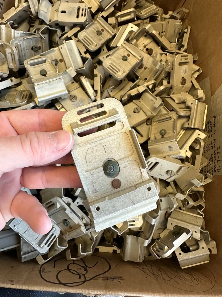 US Army Tan NOROTOS Night Vision NVG Mount Bracket Plate Shroud ACH Helmet Screw - Image 2 of 4