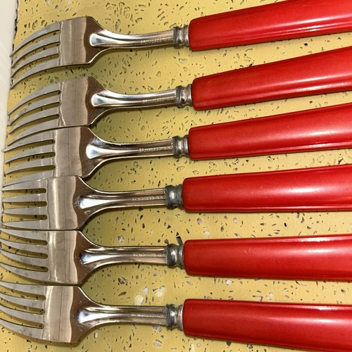 Cubiertos de baquelita rojo cereza asas acero inoxidable 12 piezas jarra Molly vintage EE. UU. - Imagen 4 de 7