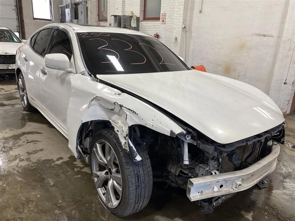 REAR DOOR Infiniti M35H M37 M56 Q70 11 12 13 14 15 16 17 18 Right White 1415971 Foto 4 de 4