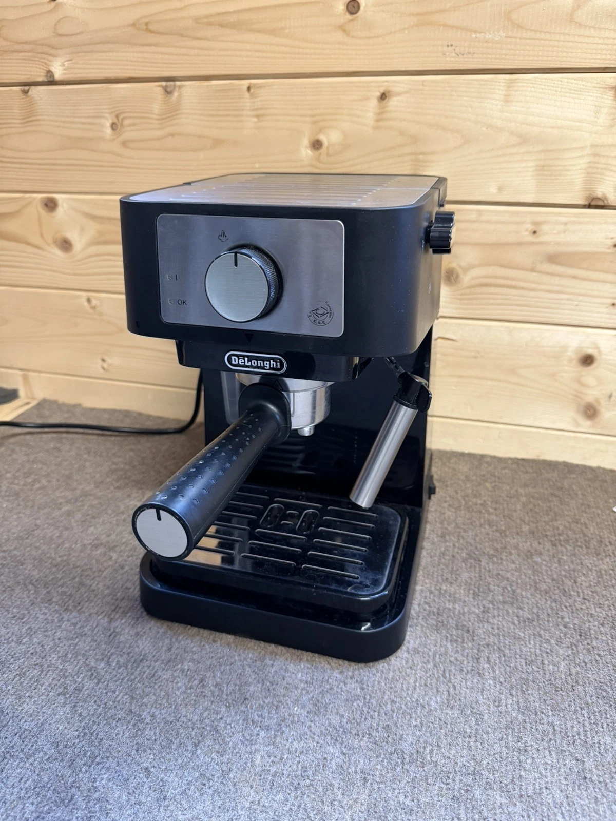 De'Longhi EC260.BK Espresso Machine Black/Silver