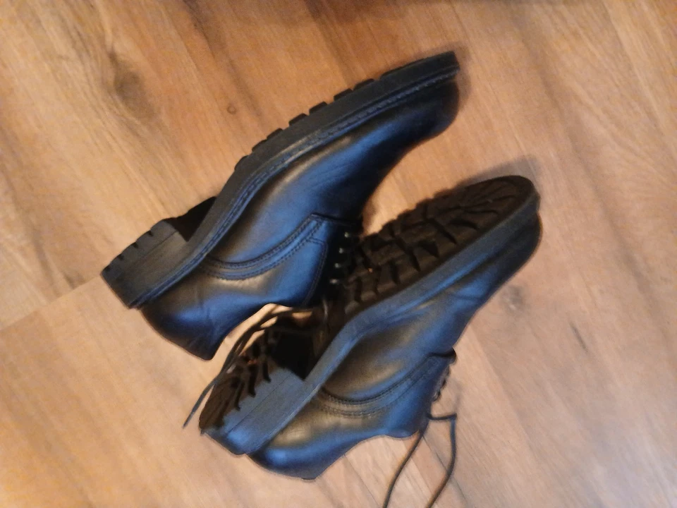 坎布里奇经典男式皮鞋 9.5 M 码 — 第 4/4 张图片