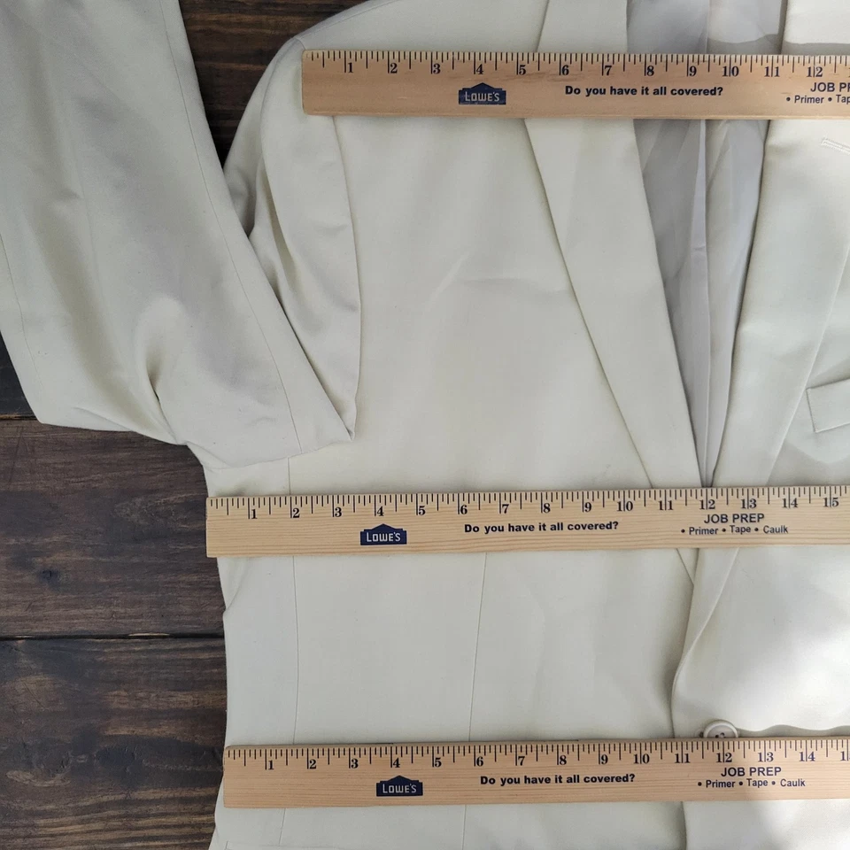 Casaco esportivo masculino Van Heusen blazer dois botões bege espinha de peixe mistura poli 48R - Imagem 2 de 4