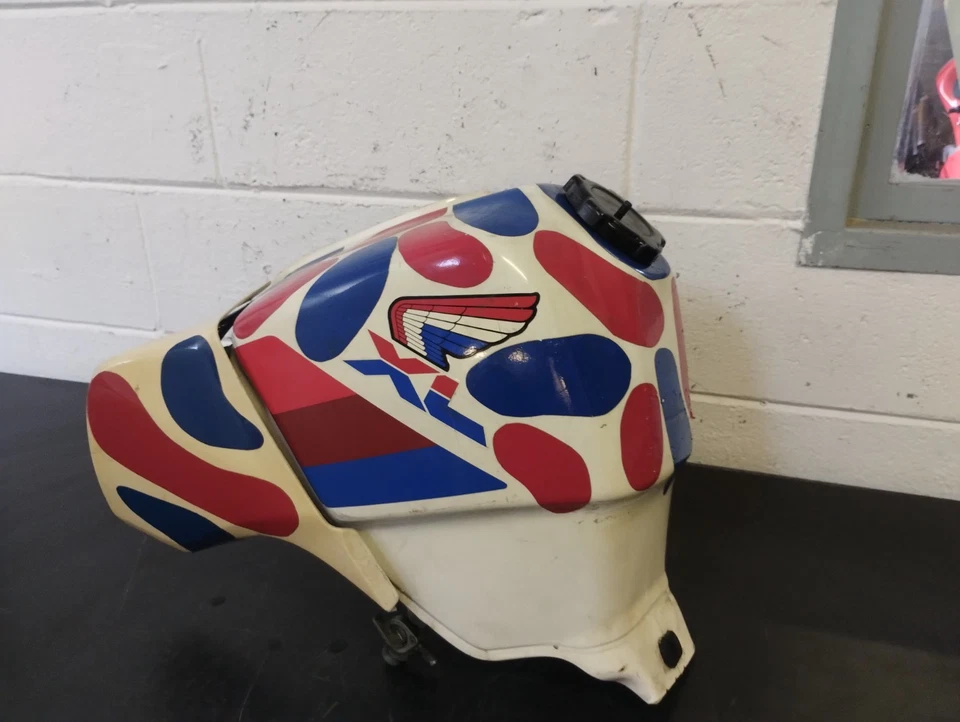 SERBATOIO BENZINA ORIGINALE HONDA XL 600 RM ANNI 1985 1986 1988 1989 - Immagine 3 di 4