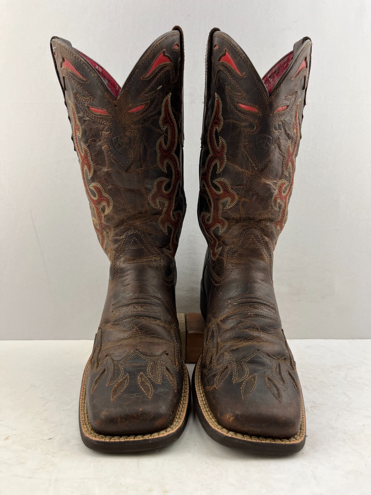 Ladies Ariat Brown Leather Red Accent 