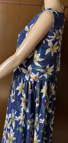 Pleated dress Max Mara Woman, blue-white color, size M Abito plissettato Donna - Foto 7 di 15