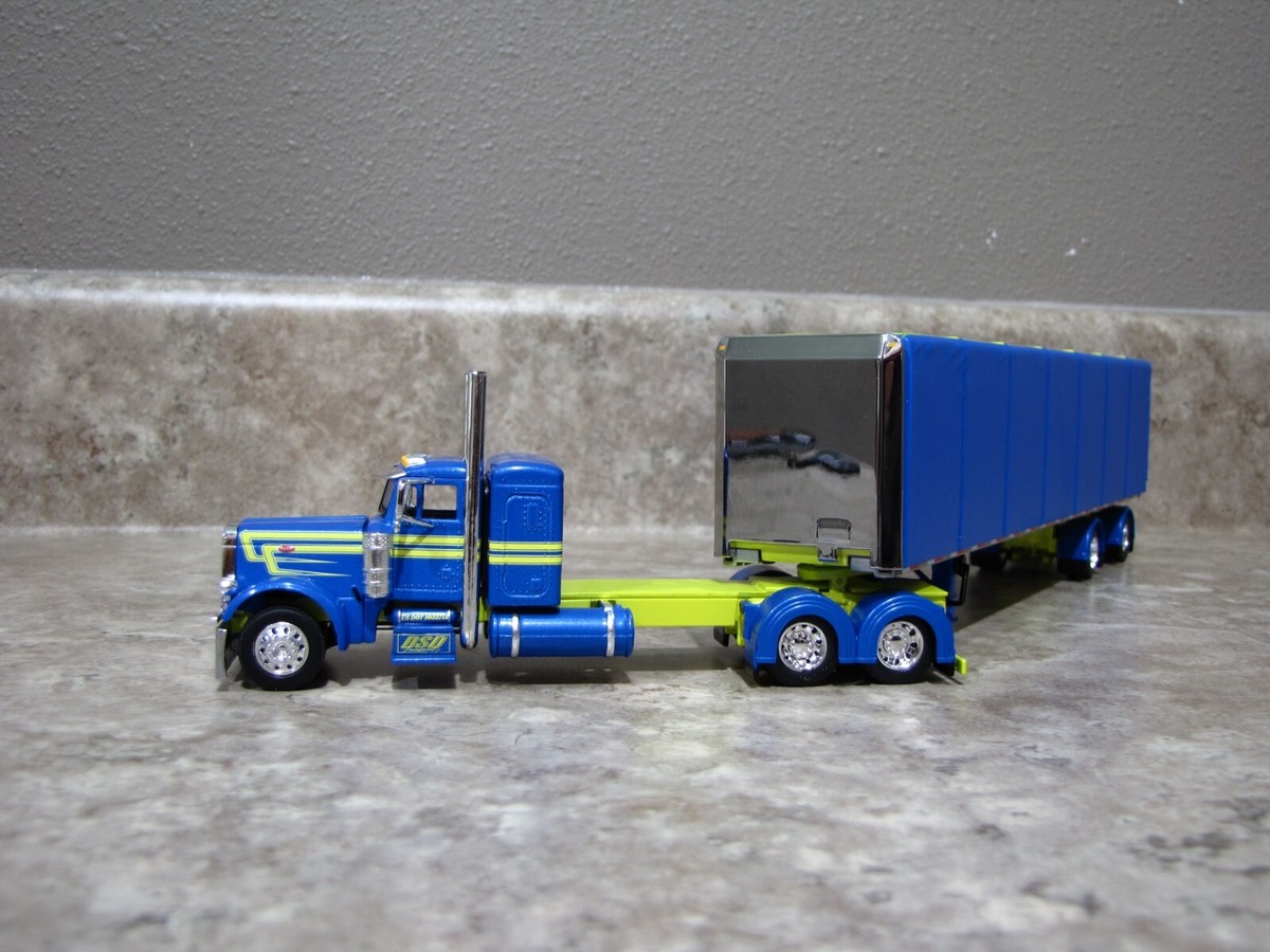 DCP 1/64 Big Rigs DSD Transport Peterbilt 379 60-1679 Semi