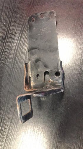 BMW 3 Touring E90 E91 E92 Kühlerhalter 7117811