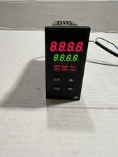 RED LION CONTROLS TCU00004 TEMPERATURE CONTROLLER *USED IN GOOD CONDITION*