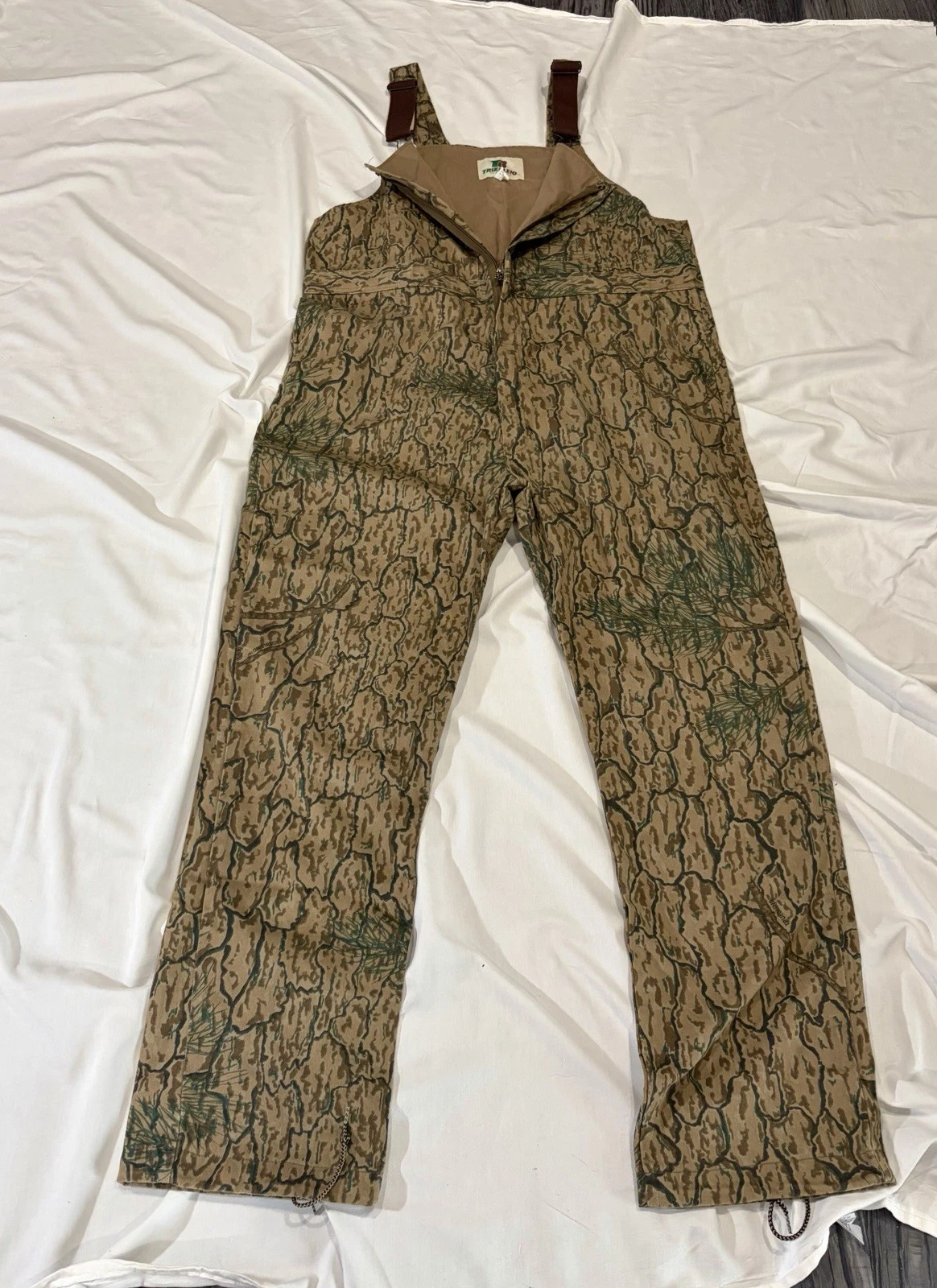 Men’s Trueblend Invisible pine Vtg Camo Hunting Overalls Sz XXL Outdoors USA