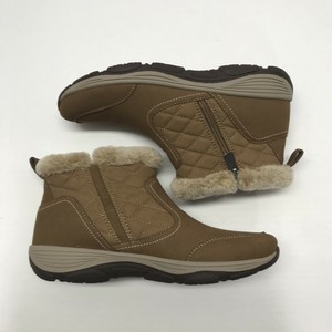 easy spirit zipper sneakers