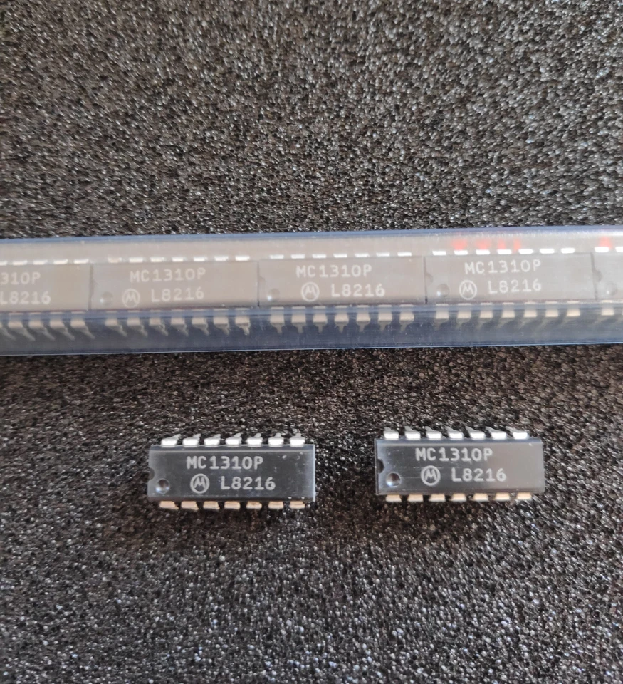 2 Stück/pcs - MC1310P MOTOROLA DIP14 - FM-Stereo-Decoder - Bild 1 von 1