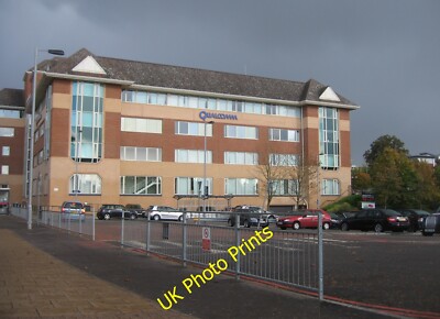 Foto 6x4 Stürmischer Himmel über ''Qualcomm'' Farnborough\/SU8754 Farnborough Rail c2014