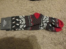 Girls Abercrombie  Fitch Gray /red 1 Pair Of Crew Socks penguins