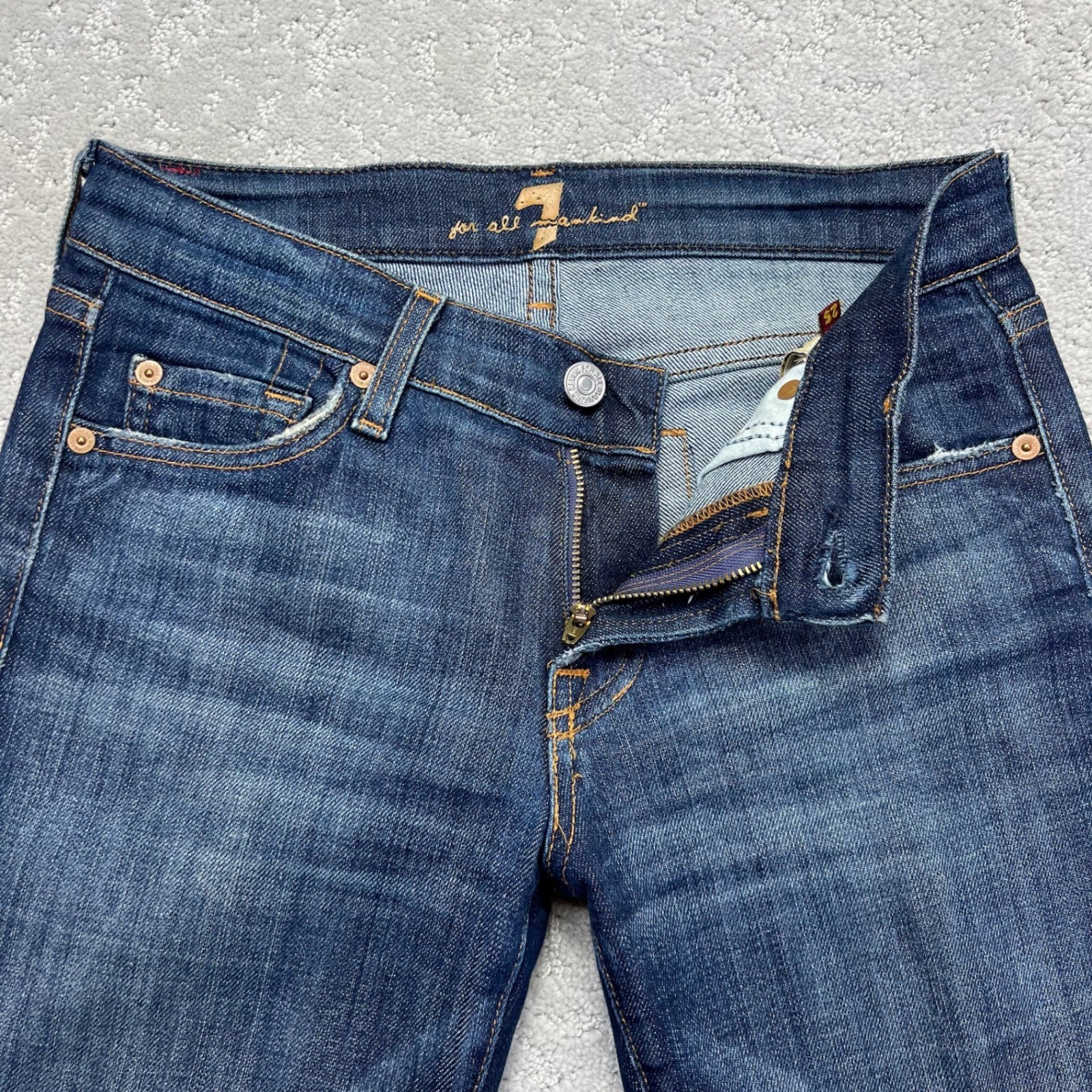 7 For All Mankind Bootcut Jeans Womens 25 (28x32) Blue Whiskers Denim Distressed
