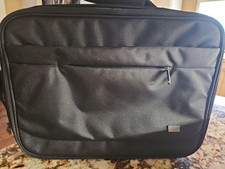 Case Logic Black 19  Laptop Shoulder/Messenger Bag Padded Strap