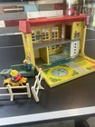 VTG 1976 Fisher Price Little People Play Family Children’s Hospital/Accessories