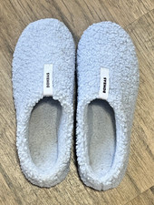 BOMBAS The Sunday Slipper Womens Sz 9 Light Blue Sherpa Soft Cozy