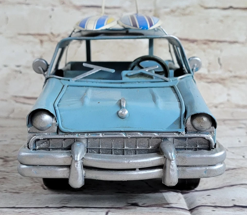 Figura 1:18 Blu / Bianca 1956 DeSoto Firedome Station Wagon Lavoro Europeo - Immagine 2 di 4