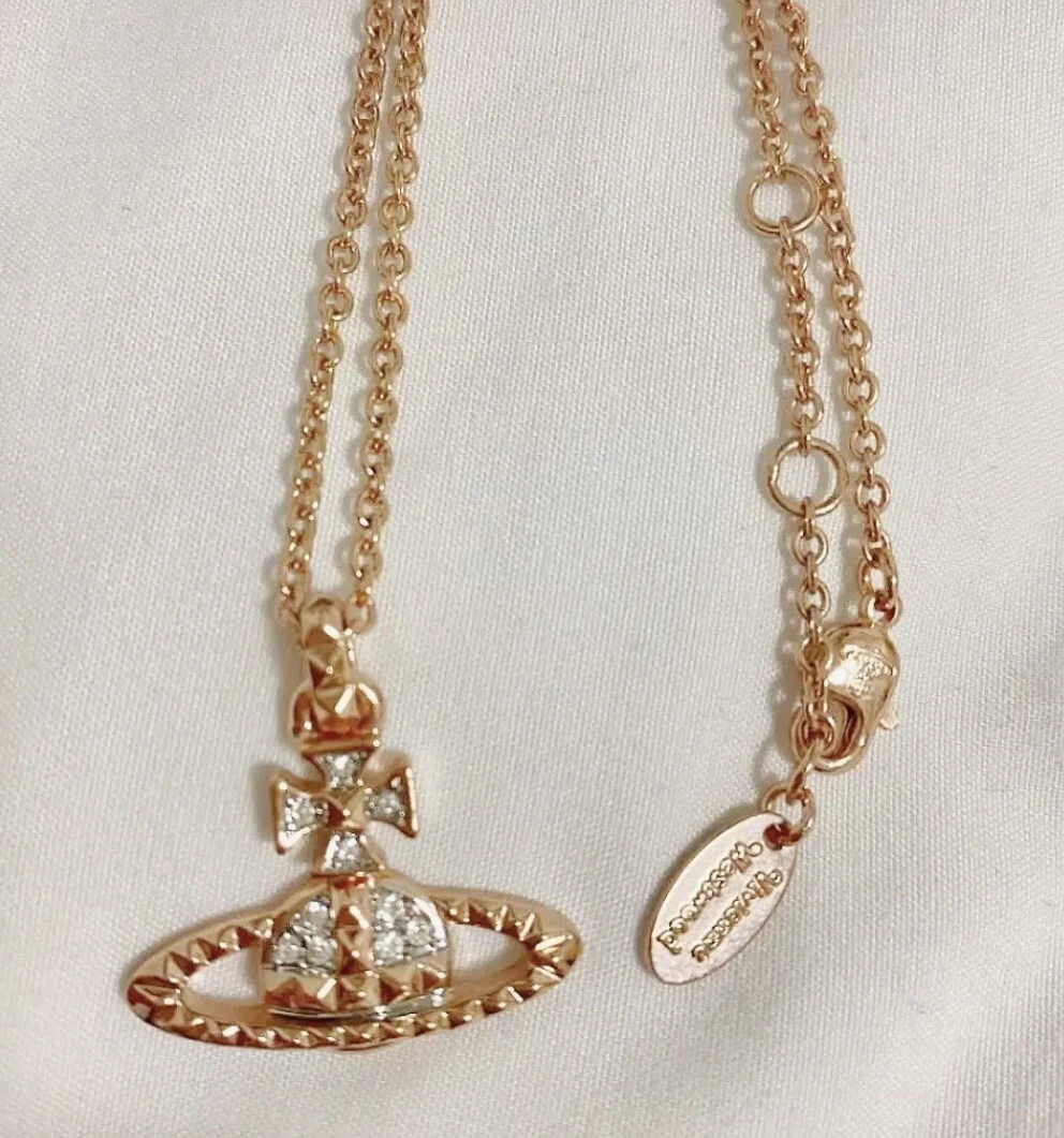 Vivienne westwood rose clearance gold necklace sale