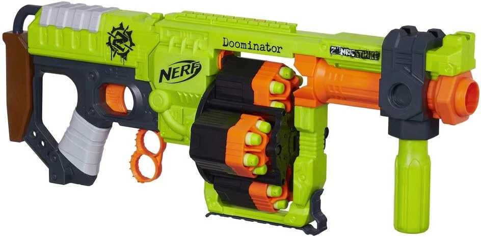 Nerf doominator zombie strike metralhadora - original e super conservada em  perfeito estado.