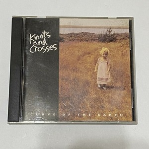 4.75inch round CD-knots and crosses, curve of the Earth, (1993) (759732010220)