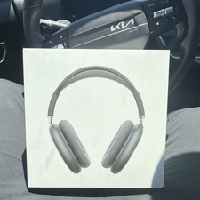 Apple AirPods Max Over-Ear Headphones Double ...