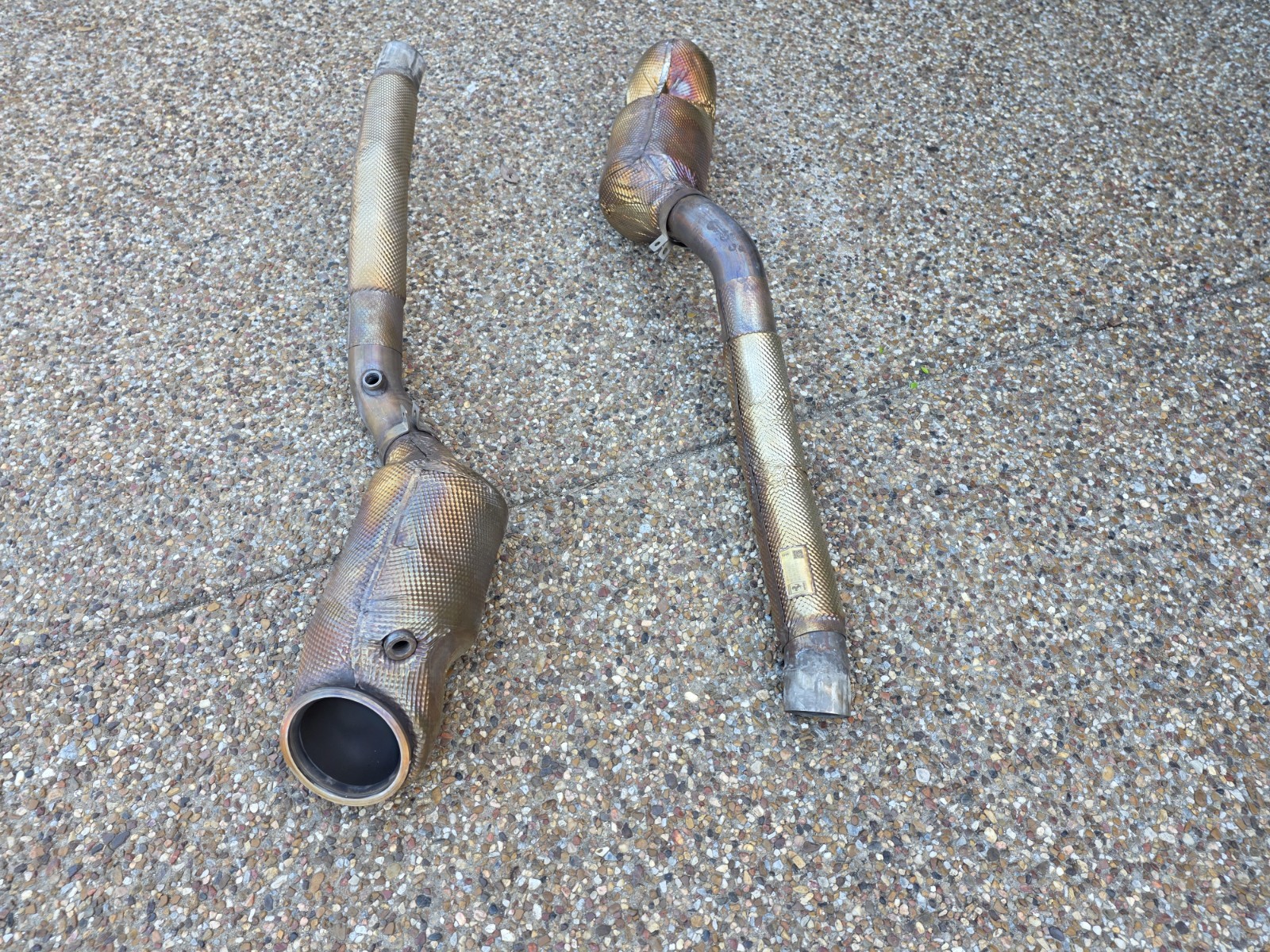 FERRARI 812 & F12 OEM GENUINE ORIGINAL LEFT & RIGHT EXHAUST CATALYTIC CONVERTERS
