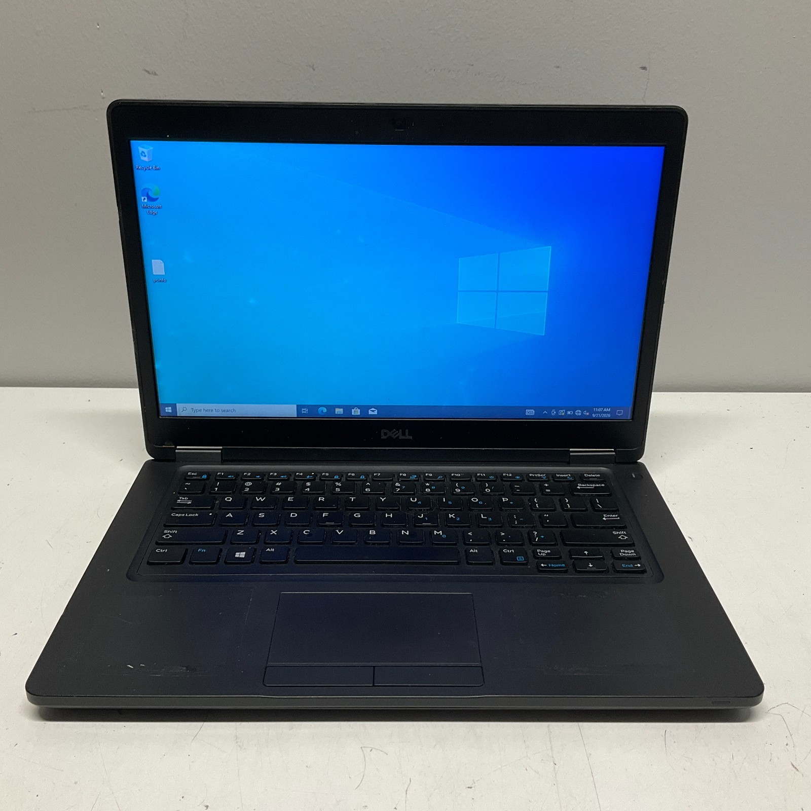 dell latitude 5490, 14-Inch Laptop, with i5-7300u, 128 GB SSD (Solid State Drive), Windows 10 Pro