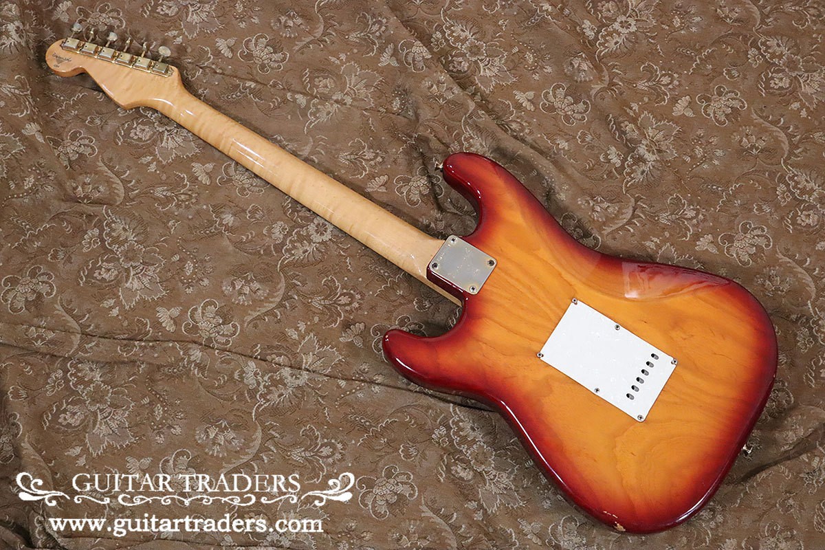 ギター Fender CustomShop1960 Stratocaster Fender Custom Shop Limited Edition 1962 Stratocaster Relic