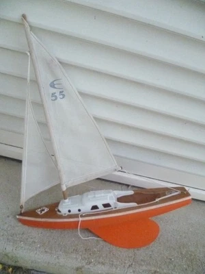 Ancien Voilier Bateau de Bassin Giner-Yacht Made in Spain - Photo 1/4