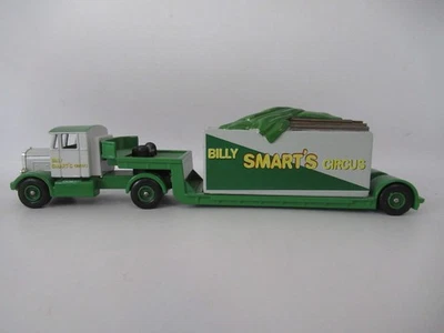 LLEDO SCAMMELL TRACTOR WITH LOW LOADER/LOAD - BILLY SMART'S SCALE 1:76 DG112004 - Image 1 of 4