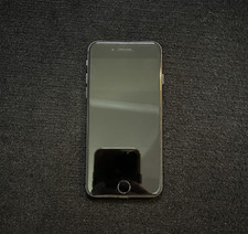 Apple iPhone 8 - 64 GB - Space Gray Unlocked 