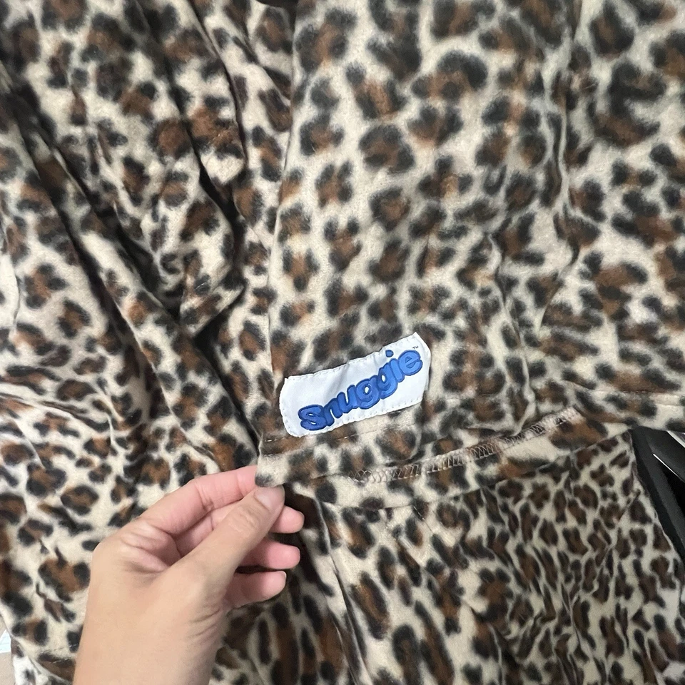 Nueva manta polar con mangas con estampado de leopardo ajustada Foto 2 de 3