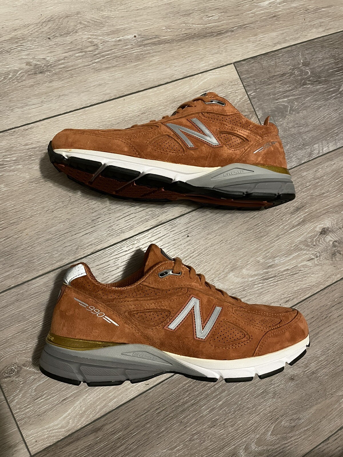 بركان توقع تشحيم new balance 990 burnt 