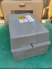 Square D 8903LG40V02 30A 110/120VAC 4 Pole Lighting Contactor Type L w 120V coil
