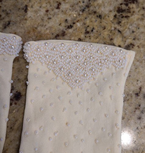 New? Vintage One Size Fits Cream Stretch Nylon Formal 8" Gloves Silver Tone Bead - Picture 5 of 17
