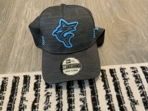 Miami Marlins New Era 2024 Clubhouse 39THIRTY Mütze Herren Größe: L/XL