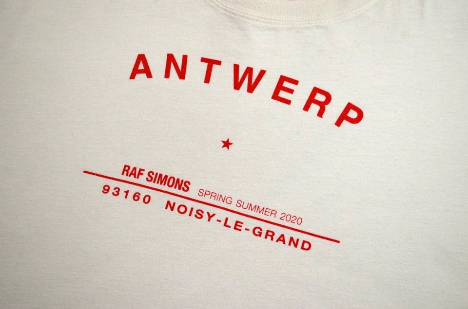 MUY RARA Camisa de Gira Raf Simons SS20 "Antwerp" Blanco/Rojo Talla Grande Foto 3 de 4