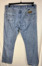 Wrangler Cowboy Cut George Strait Men’s Jeans 40x32 Blue Denim Medium Wash