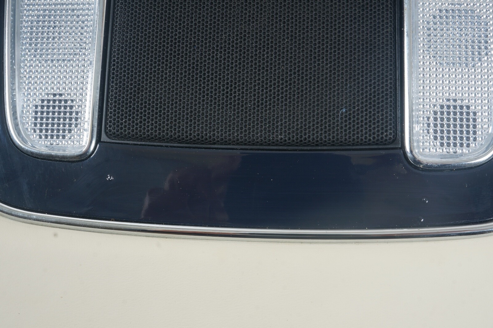 2010 - 2020 Bentley Mulsanne Rear Roof Dome Light Map Light Blue Color