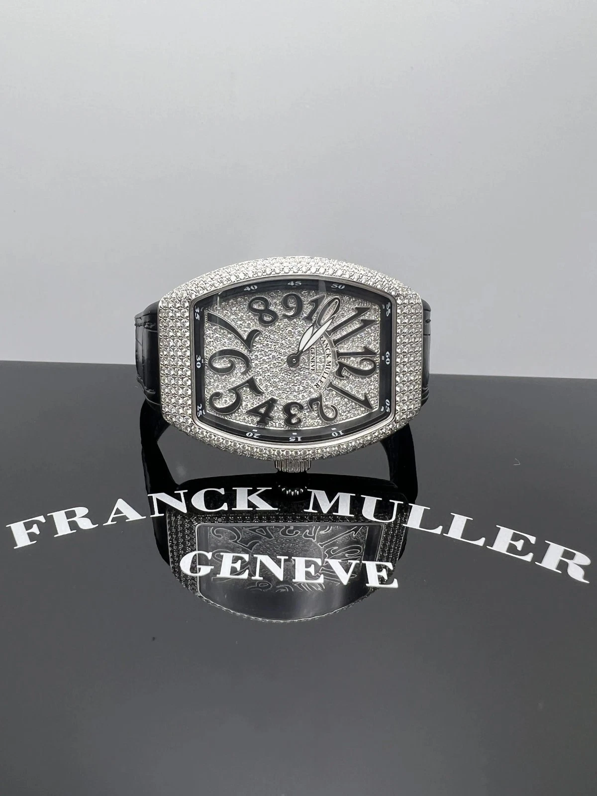Franck Muller Vanguard V35QZDCD Full Factory Diamond Black Roman Dial Box Papers