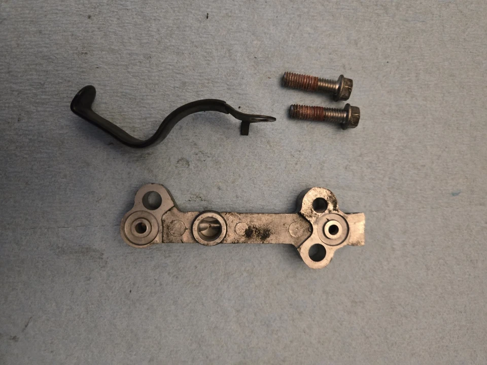 Tubo de aceite apto para Kawasaki Ninja 650 12-25 Versys 650 07-24 ER-6n 06-16 Z650 17+ Foto 2 de 2