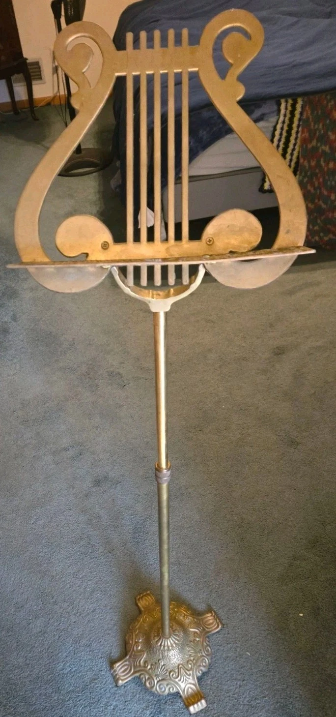 Picture 2 of 8